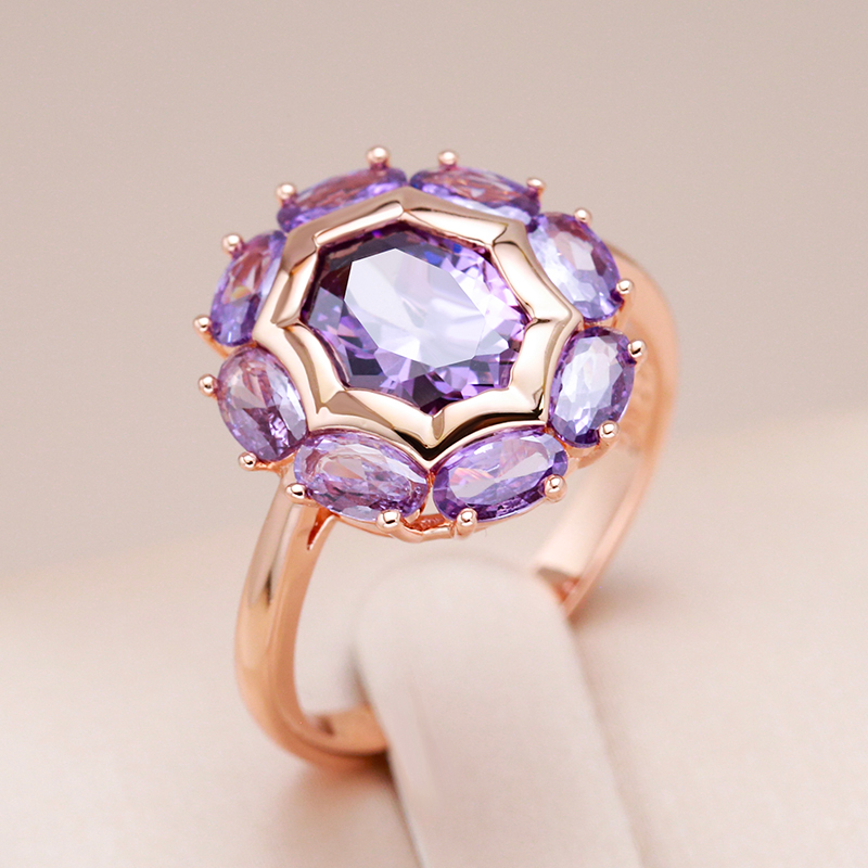 Naturlig Lila Zircon Ring